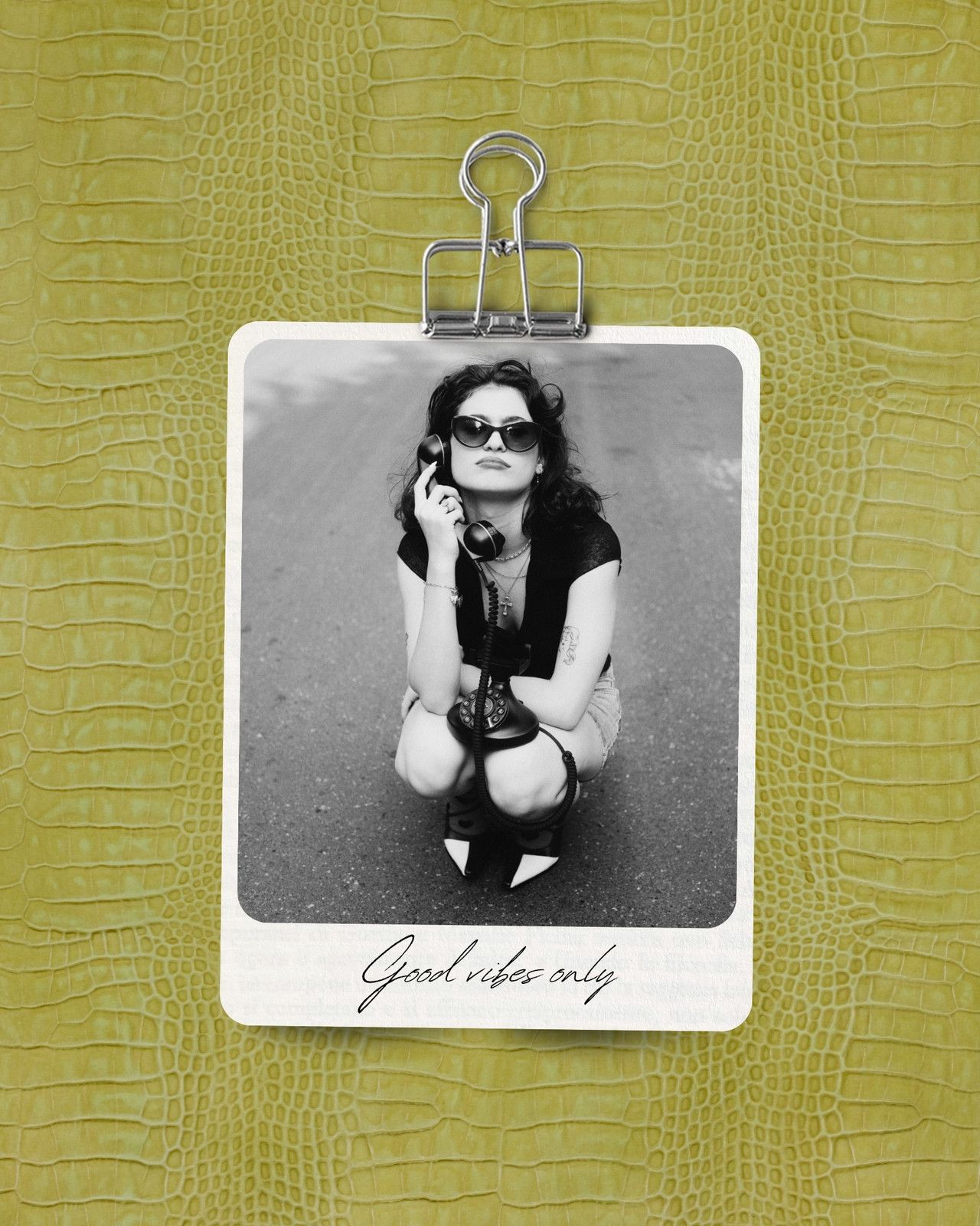 Green Neutral Minimalist Simple Scrapbook Photo Frame Instagram Post – Templates by Canva